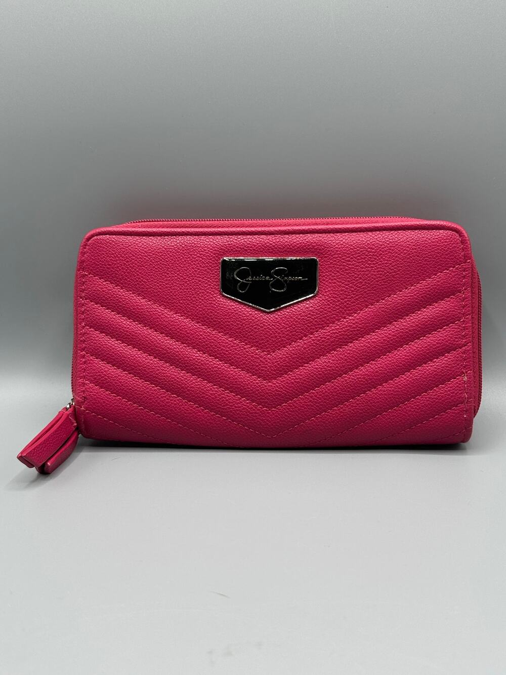 ✨ Jessica Simpson Hot Pink Quilted Chevron Zip-Around Wallet (GUC) ✨